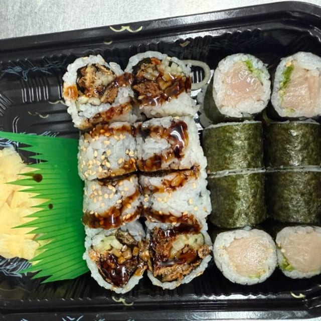 Salmon Skin Cucumber Roll.